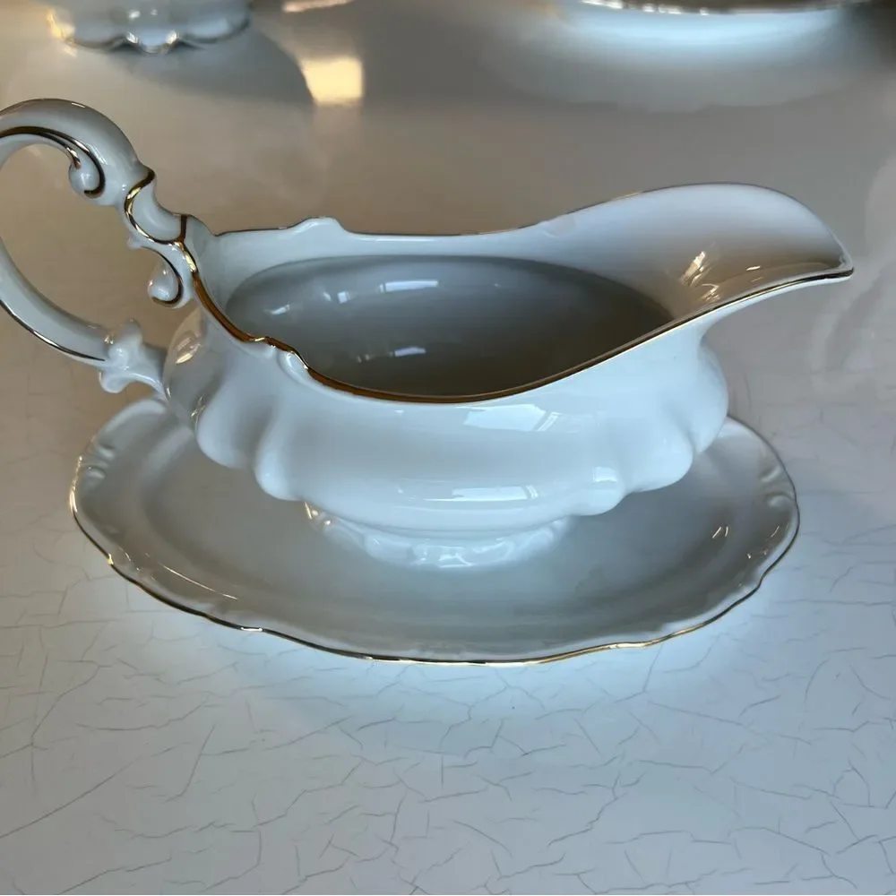 WINTERLING BAVARIA WIG83 GRAVY BOAT & ATTACHED UNDER PLATE 16 OZ GOLD TRIM